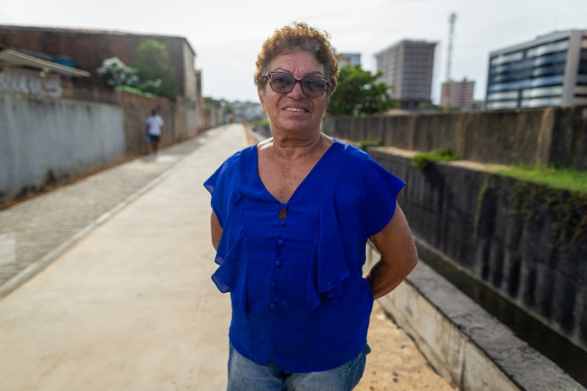 Neuriland de Moraes mora há 55 anos perto do riacho Águas Férreas. Foto: Alisson Frazão / Secom Maceió