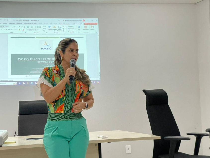 Ederise Rego, coordenadora-técnica da Rede de Urgência e Emergência do município.  Foto: Polyanna Monteiro/ Ascom SMS