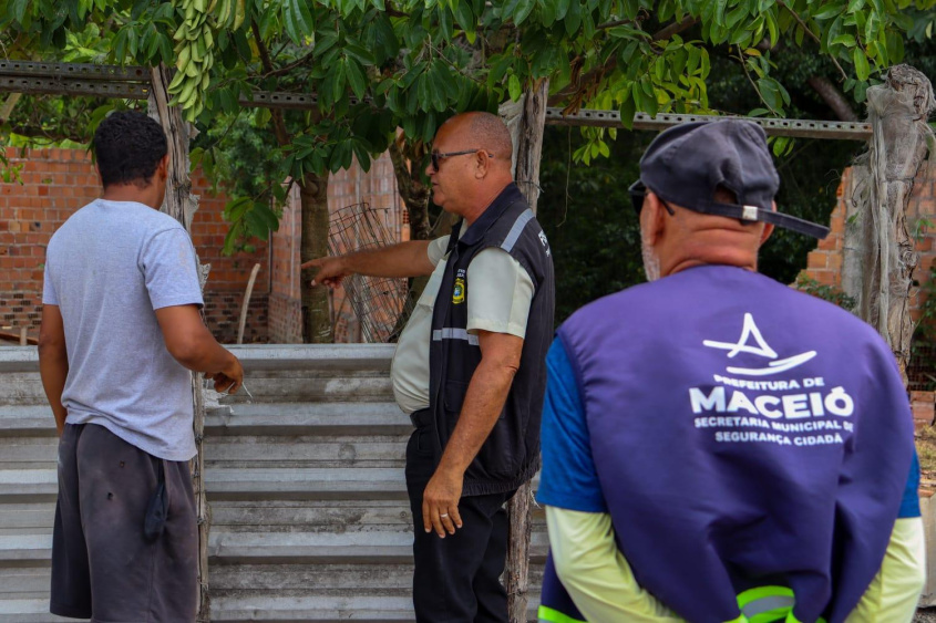 Operação foi coordenada pela Diretoria de Licenciamento e Fiscalização de Posturas (Foto: Ascom Operação foi coordenada pela Diretoria de Licenciamento e Fiscalização de Posturas (Foto: Ascom SEMSC) Operação foi coordenada pela Diretoria de Licenciamento e Fiscalização de Posturas (Foto: Ascom Operação foi coordenada pela Diretoria de Licenciamento e Fiscalização de Posturas (Foto: Ascom SEMSC)