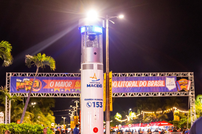 Com o auxílio das câmeras de videomonitoramento e do totem de segurança colocado em ponto estratégico do circuito, parte dos envolvidos foi detida ainda durante a festa. Foto: Itawi Albuquerque/Secom Maceió