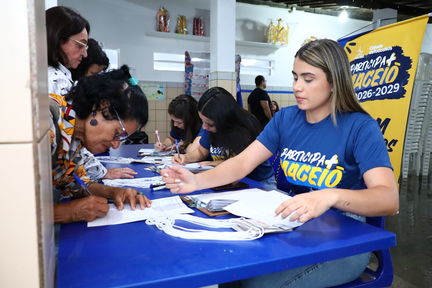 Audiência pública reúne moradores das regiões 3 e 4. Foto: Secom Maceió