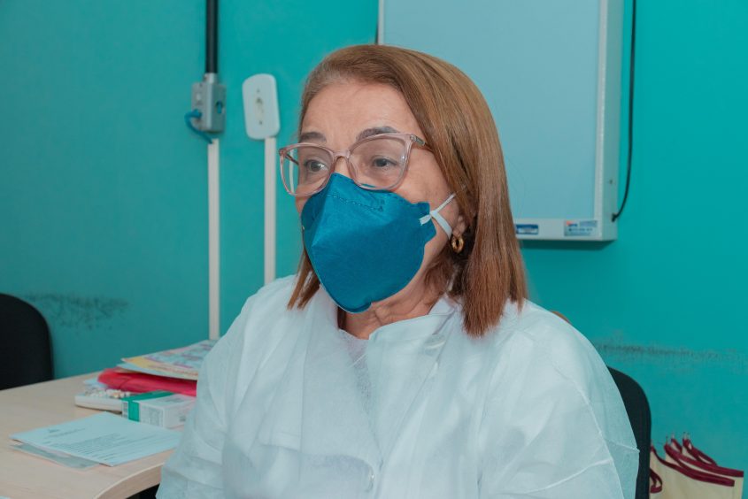Ginecologista, Maria Luiza Albuquerque, atende área de climatério e menopausa (Foto: Victor Vercant/Ascom SMS)