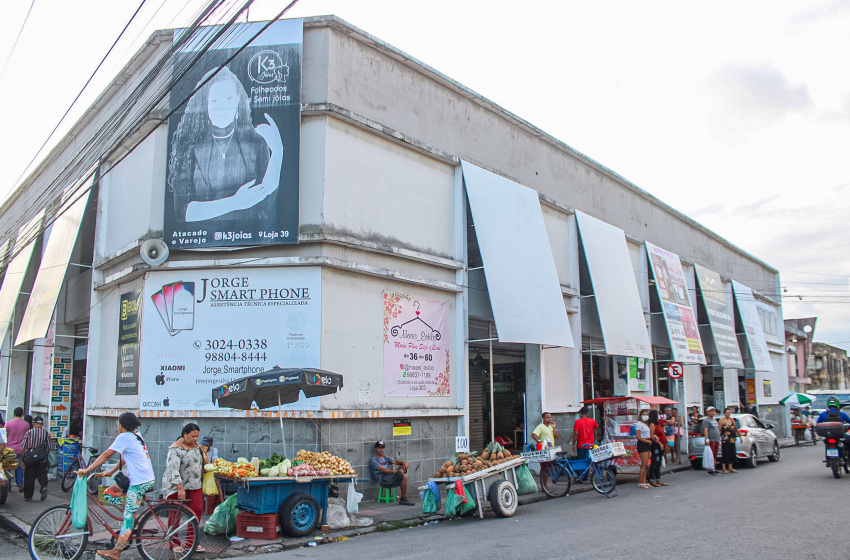 Prefeitura de Maceió realiza ação em comemoração ao dia das mães no Shopping Popular