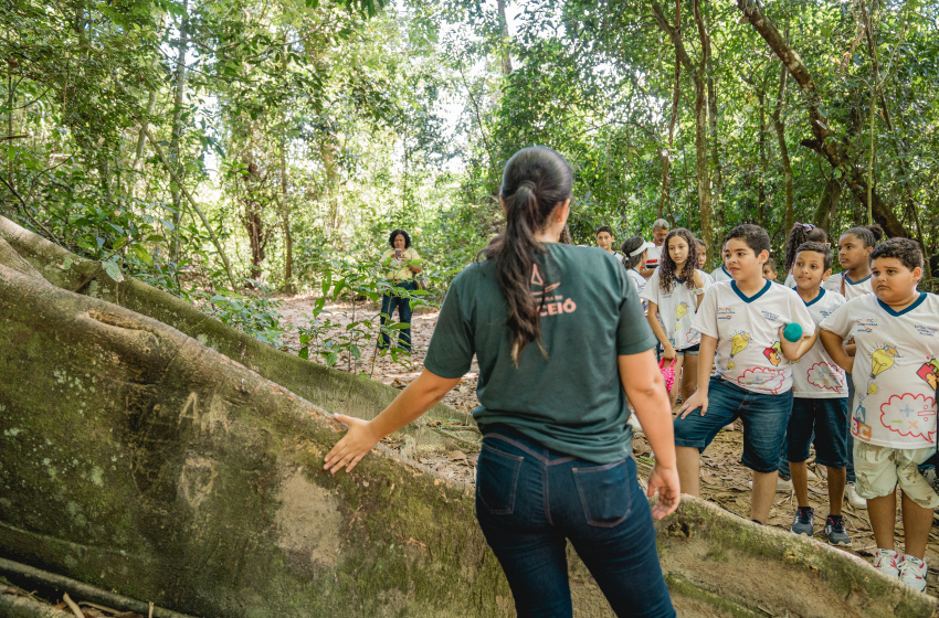 Estudantes participam de atividades ambientais no Parque Municipal e complexo lagunar