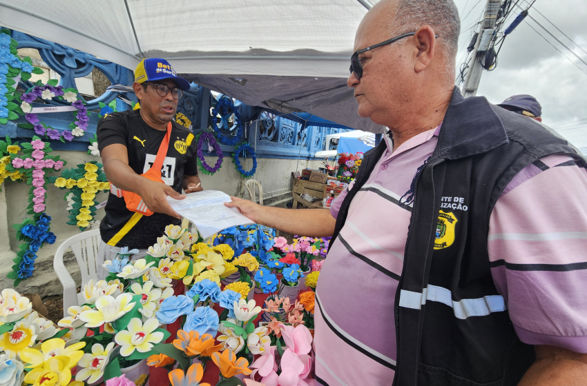 Segurança Cidadã fiscaliza ambulantes durante feriado de Finados