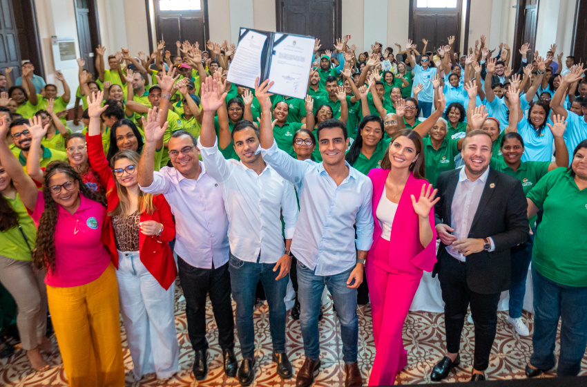Prefeito JHC assina contrato para ampliar a coleta seletiva em Maceió