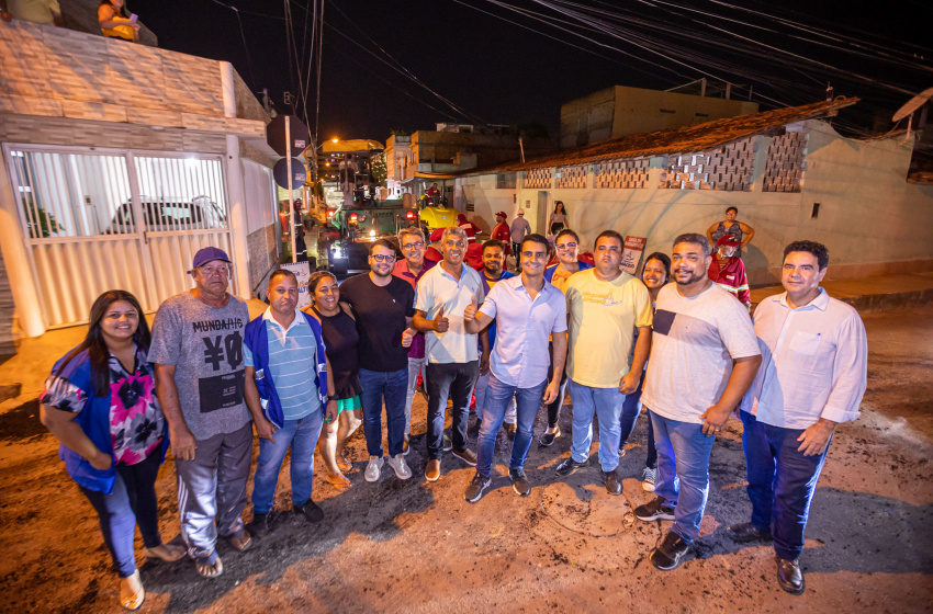 Prefeitura vistoria obras de pavimentação em Cruz das Almas