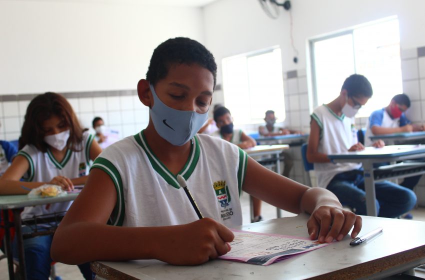 Estudantes da rede municipal participam da Olimpíada Brasileira de Matemática