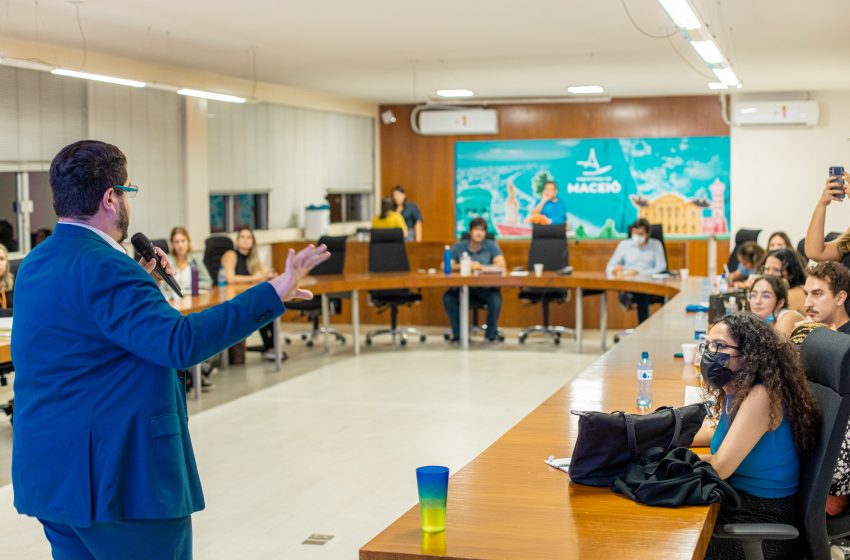 Prefeitura de Maceió recebe alunos da FGV para imersão no Município