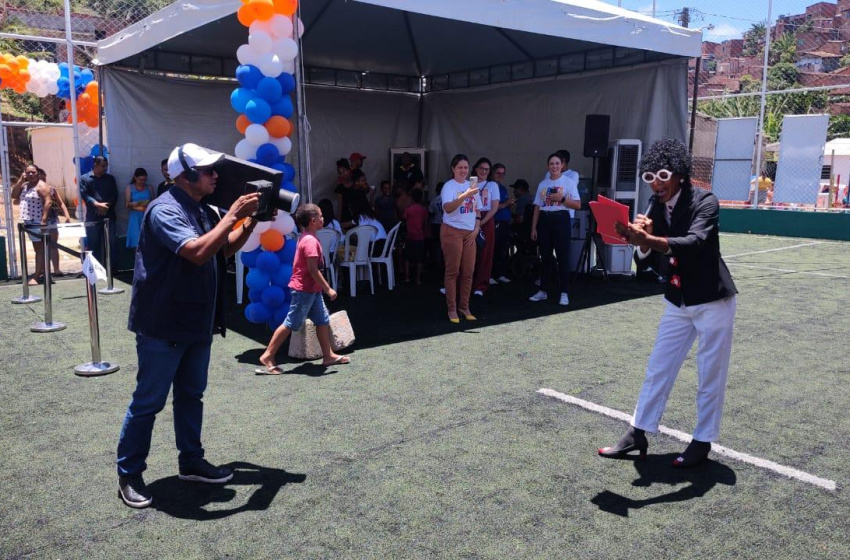 Desenvolvimento Social leva apresentação cultural para o Brota na Grota