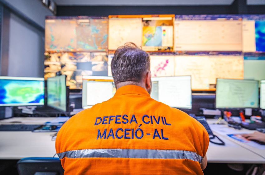 Defesa Civil de Maceió faz monitoramento 24h e dá resposta imediata a desastres