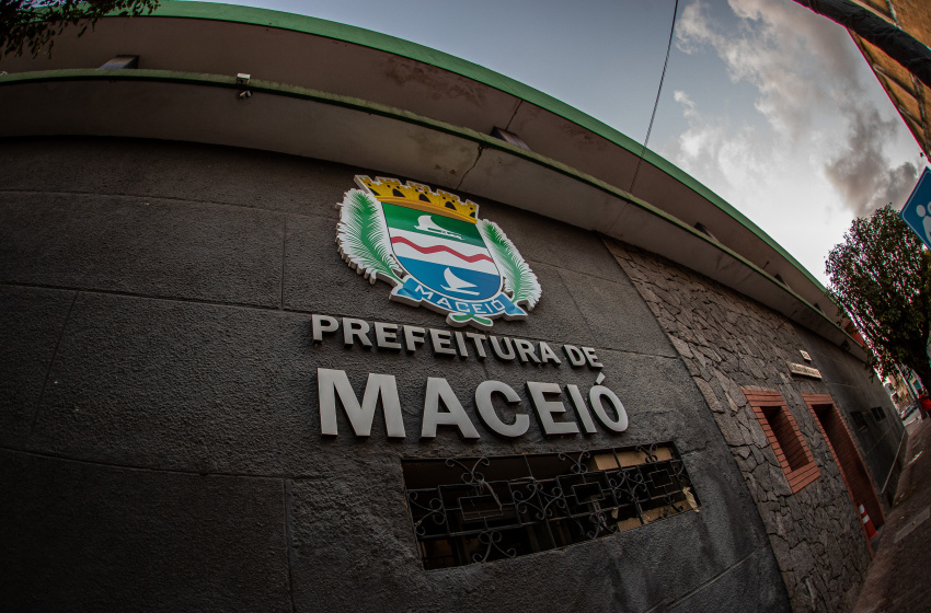 Prefeitura de Maceió publica Lei Delegada com alterações na estrutura administrativa do Município