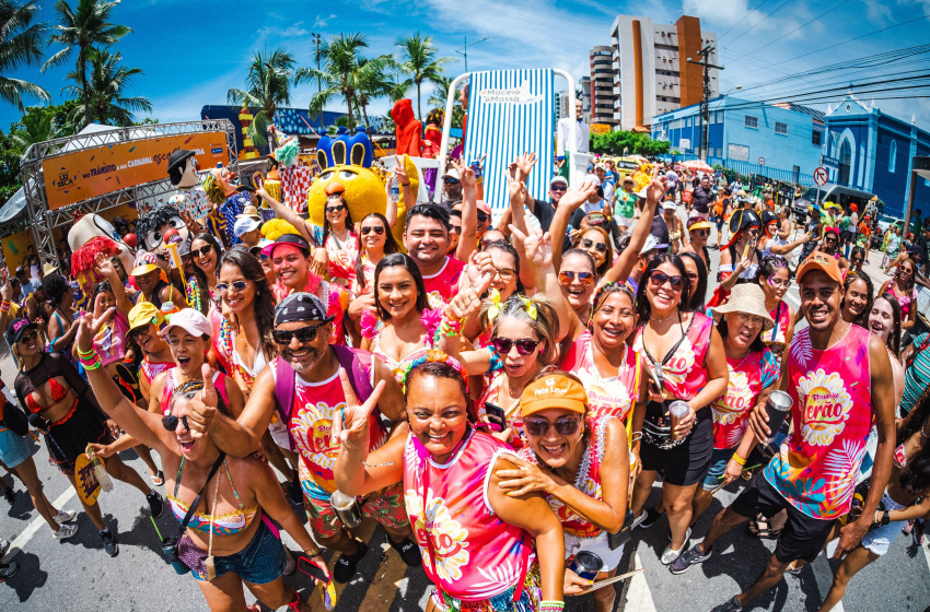 Bloco da Acessibilidade, Psirico, Rodo da Bahia e Naná Martins encerram Carnaval Criativo de Maceió