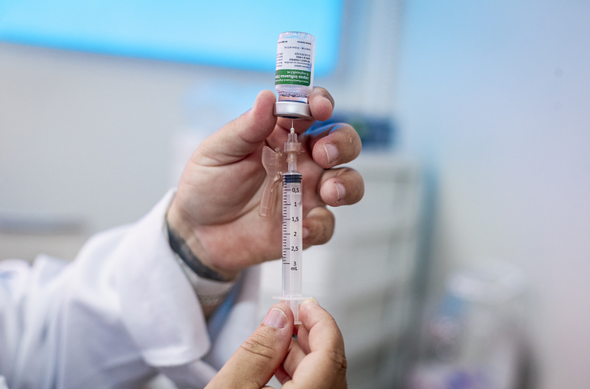 ImunizaVan percorre bairros de Maceió levando vacinação contra a Influenza