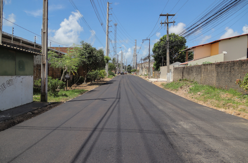 Em uma semana, Serraria recebe mais de mil toneladas de asfalto na pavimentação de quatro ruas