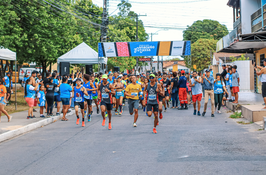 Mais de três mil atletas participam das etapas de corrida de rua do Circuito Maceió é Massa