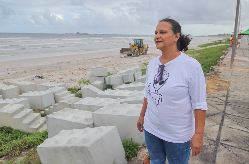 Moradores comemoram início das obras de contenção marítima na praia do Sobral
