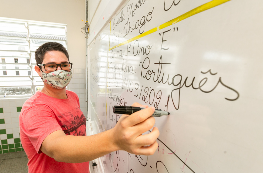 Prefeitura de Maceió já investiu mais de R$ 500 milhões em pessoal para valorização da educação