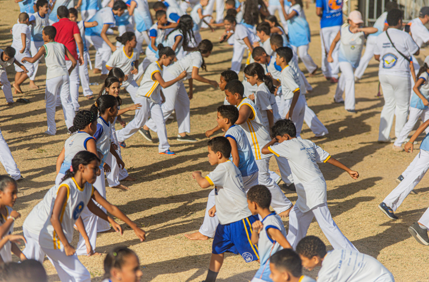 Alunos do Tempo Integral participam do Festival de Duplas Arte Capoeira nas Escolas