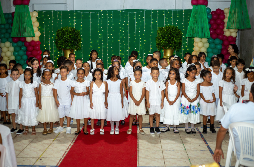 Escola no Jacintinho realiza festa de Formatura do ABC