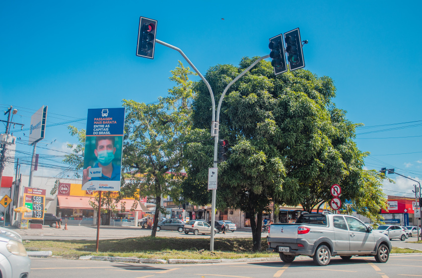 Infrações por avanço de sinal vermelho têm redução em Maceió