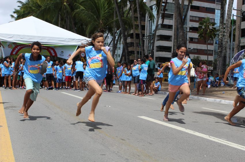 Mais de 500 estudantes participam da Maratoninha da Educação neste domingo (12)