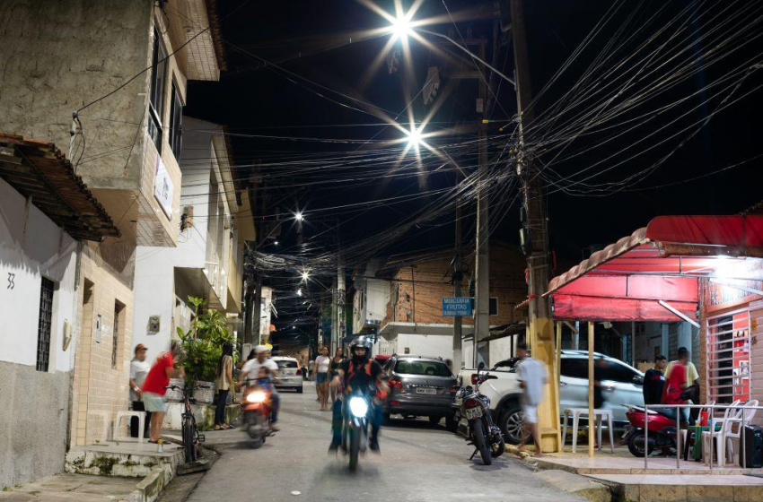 Brota na Grota: Moradores do Vale Verde comemoram chegada do LED