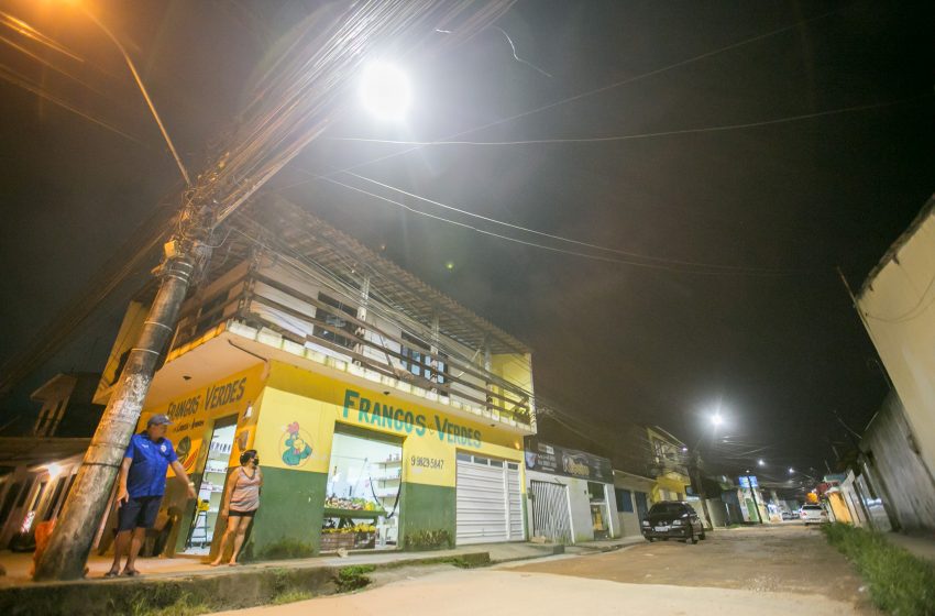 Prefeitura amplia iluminação em LED no Santos Dumont e Santa Amélia