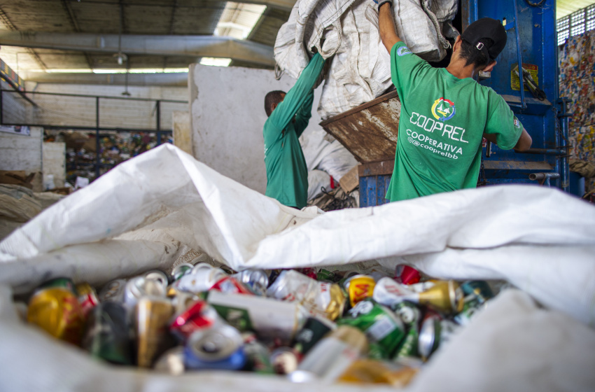 Cooperativas de recicláveis terão espaços para triagem de resíduos