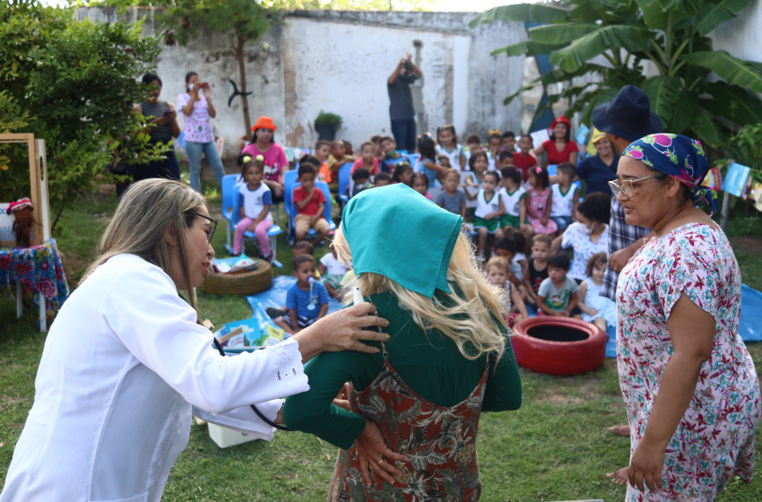 Dia Nacional do Livro Infantil: Alunos da creche Sônia Cavalcanti participam de atividade lúdica