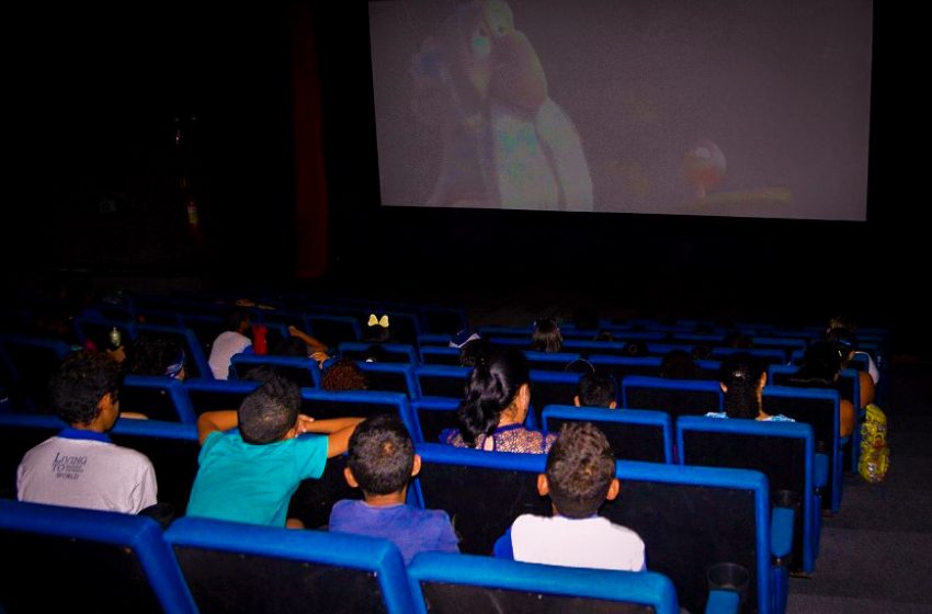 Alunos da rede municipal de ensino vão participar do “Escola vai ao cinema”