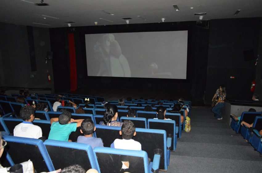 Projeto ‘Escola Vai ao Cinema’ contempla alunos do ensino fundamental e Ejai