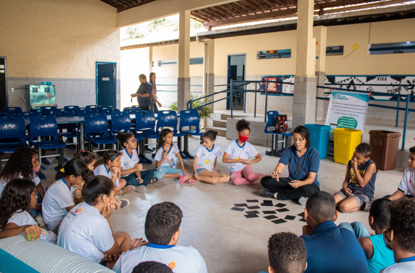 Renasce Salgadinho: Prefeitura realiza ação de conscientização ambiental em escola no Vale do Reginaldo