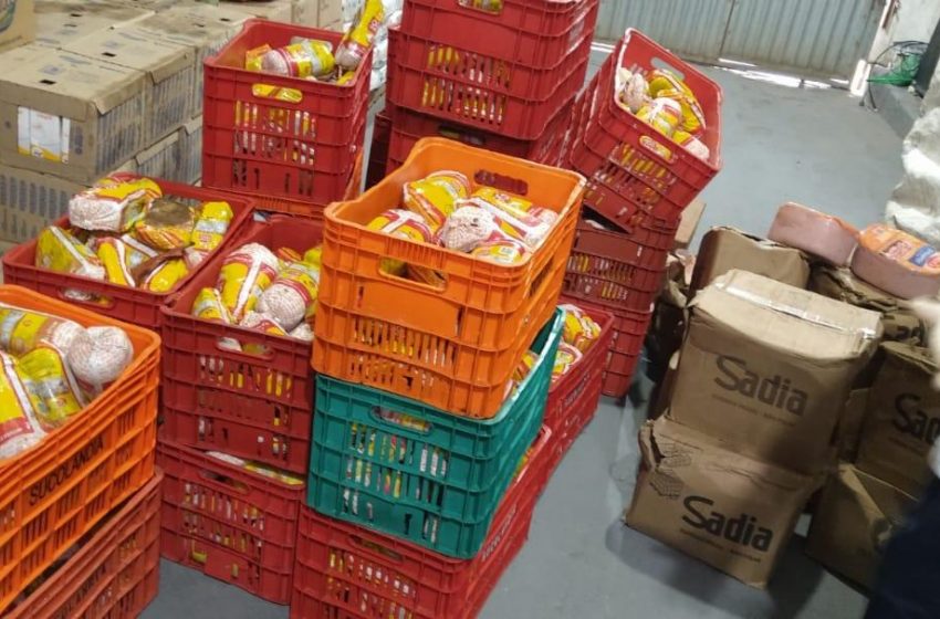 Vigilância Sanitária apreende 1.700kg de alimentos fora da validade