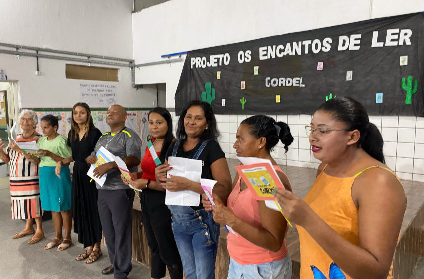 Encantos de Ler: alunos da Educação de Jovens, Adultos e Idosos de Maceió produzem cordéis com temática social