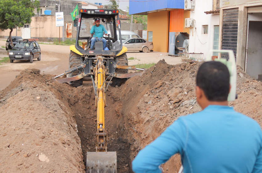 Rua da Vila Emater começa a receber obra de drenagem