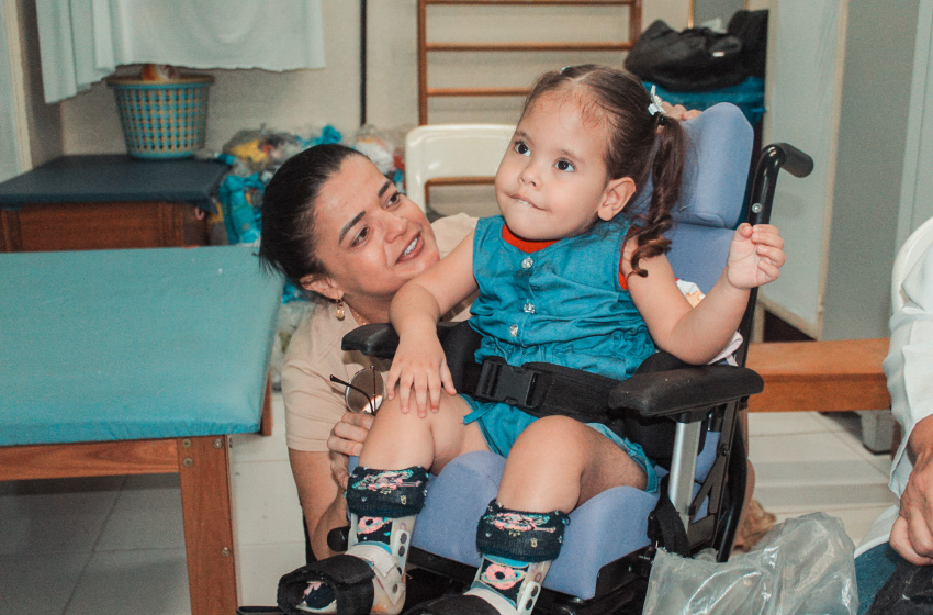 Saúde promove oficina de almofadas de posicionamento para bebês do Centro Especializado em Reabilitação