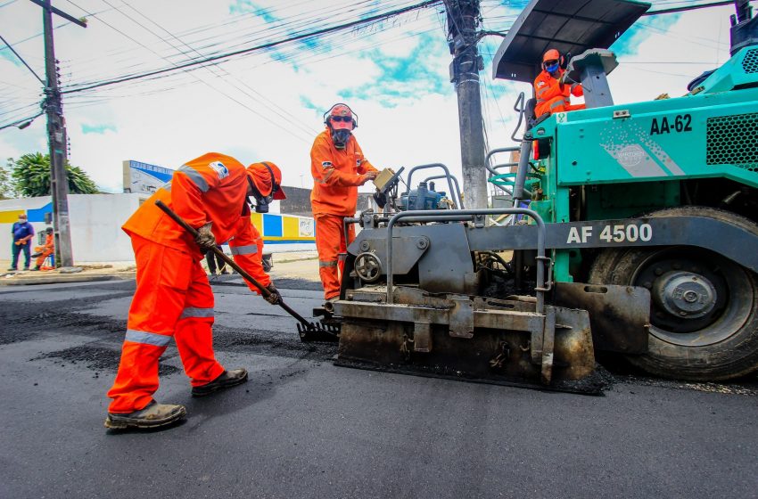 Mais de 70 ruas do Clima Bom recebem obras de infraestrutura da Prefeitura