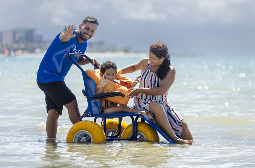Praia Acessível reúne maceioenses e turistas durante homenagem ao Dia Internacional da Síndrome de Down