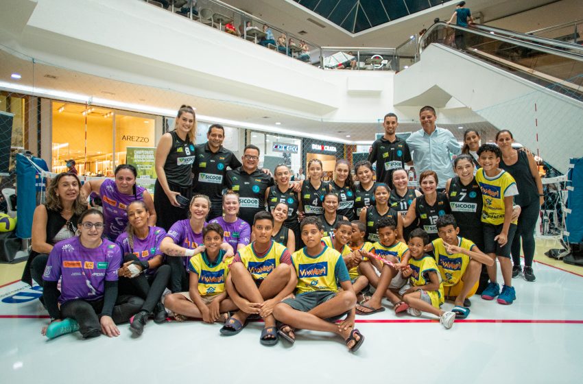 Campeonato de Voleibol Sentado: Prefeitura promove dia de integração com crianças do Projeto Viva Vôlei
