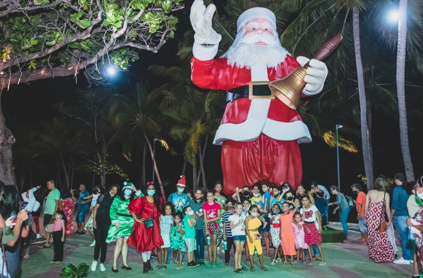 Crianças da rede municipal têm noite natalina promovida pela Prefeitura de Maceió