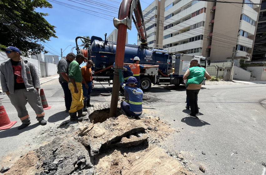 Prefeitura autua BRK Ambiental por ligação clandestina de esgoto na Ponta Verde