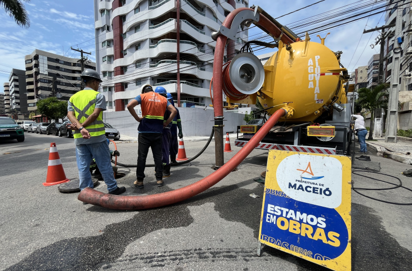 Ação de Prefeitura identifica mais dois pontos de esgoto irregular na Ponta Verde