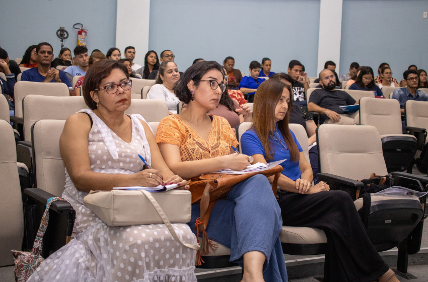 Servidoras da Educação de Maceió participam de simpósio acadêmico sobre leitura, alfabetização e literatura