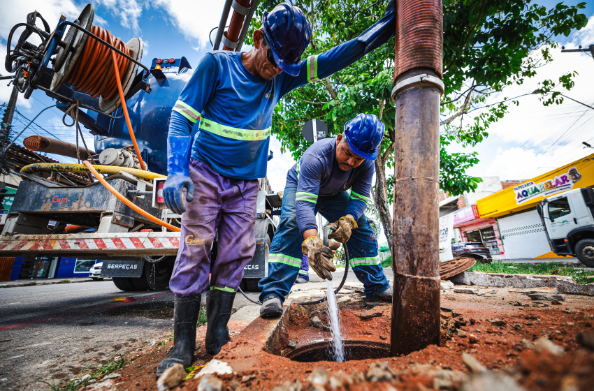 Prefeitura de Maceió reforça prevenção com limpeza diária da rede de drenagem