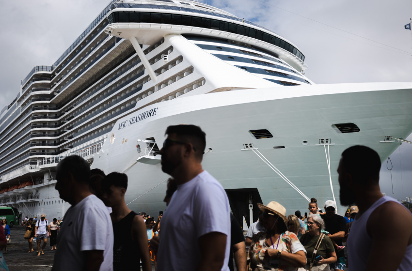Temporada de Cruzeiros: Super navio atraca em Maceió com mais de sete mil passageiros