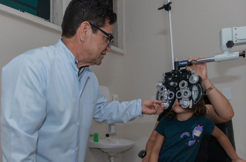 Saúde realiza atendimentos oftalmológicos para crianças da rede municipal de ensino