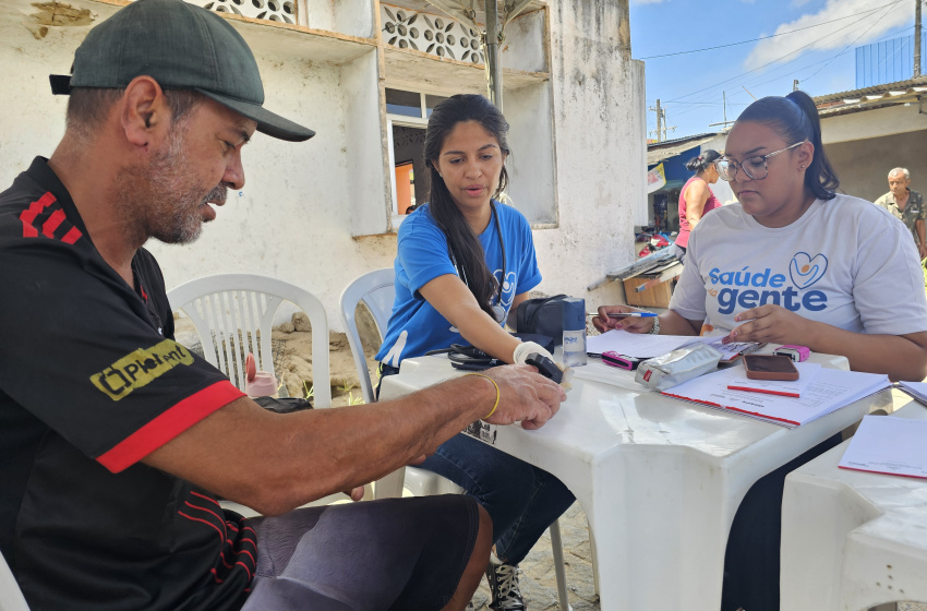 Prefeitura de Maceió promove ações de saúde no Mercado do Tabuleiro