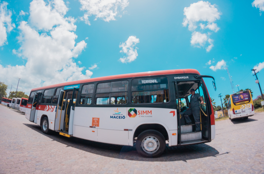 SMTT inicia teste em ônibus com duas catracas nesta sexta (30)
