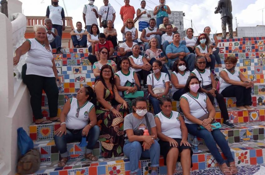 Estudantes da EJAI visitam Pilar em momento de integração com a cultura alagoana